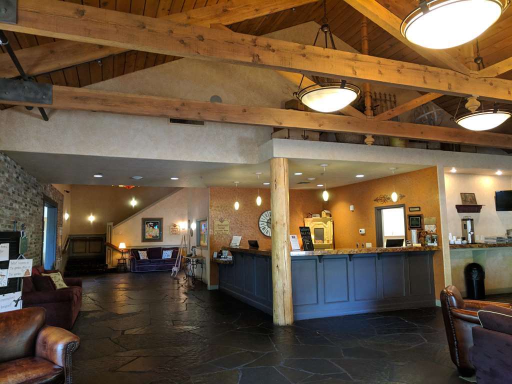The Village Green Cottage Grove Interior foto